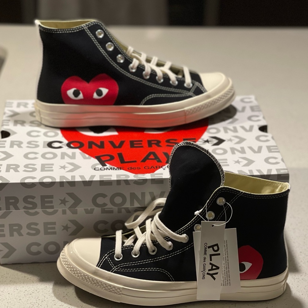 Comme des Garcons PLAY
Peek-A-Boo High-Top Canvas Sneakers